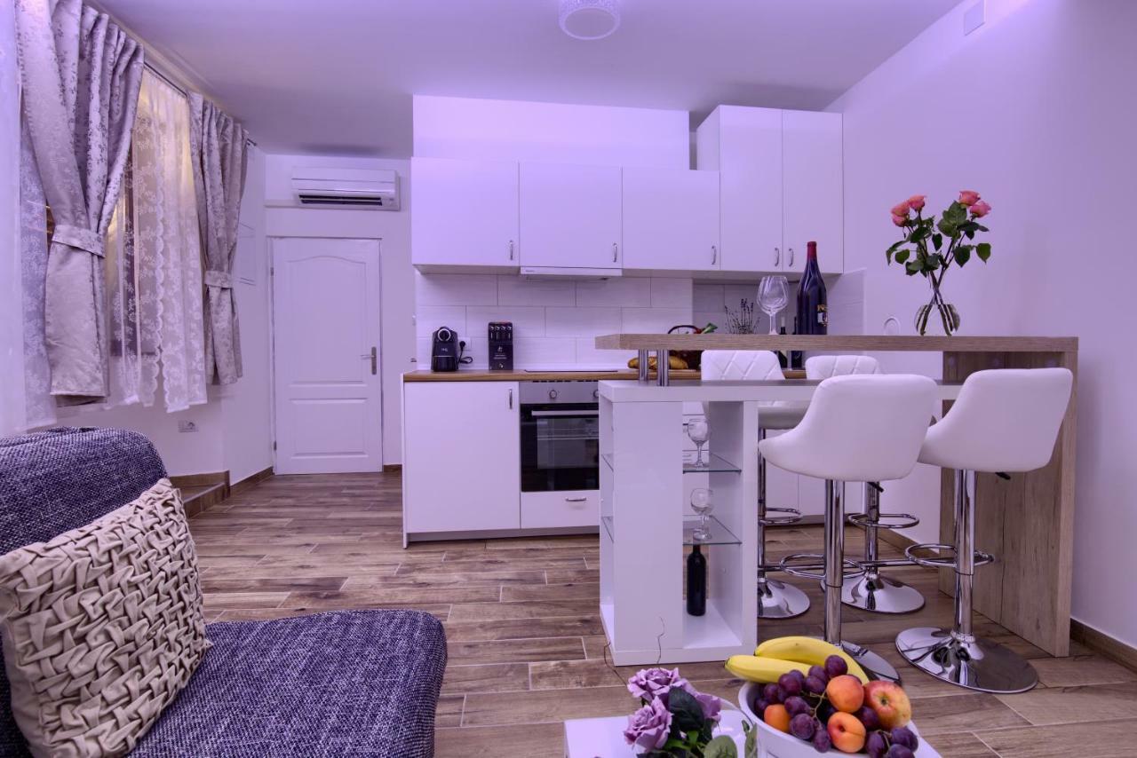 Apartment Castle Pula Ngoại thất bức ảnh